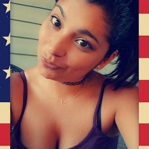 Meet your Posher, Shadia